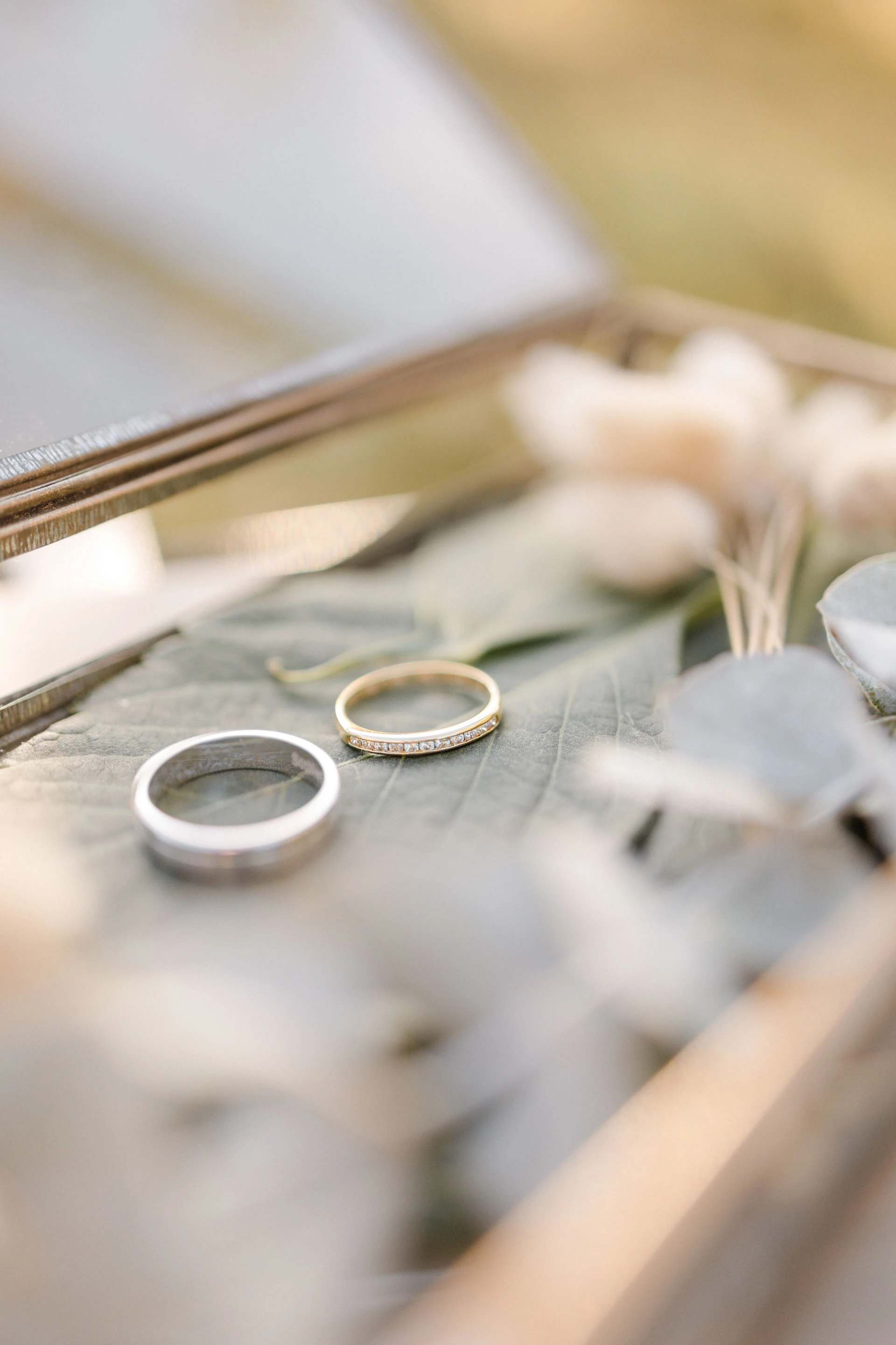 bague de mariage bague de fiançailles gris marron mariage